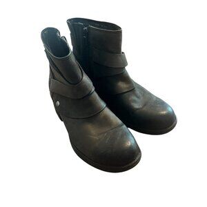 Leather Ankle Boots With Side Zippers & Straps Clarks size 7.5